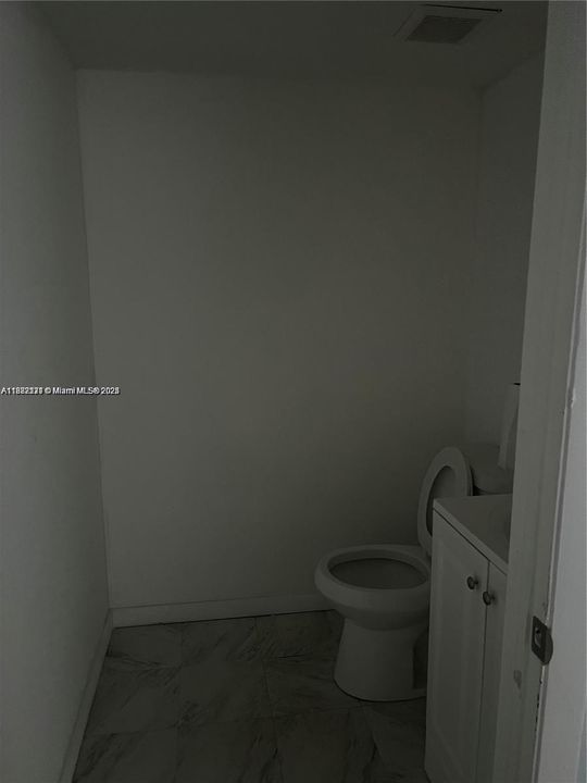 В аренду: $1,700 (0 спален, 0 ванн, 0 Квадратных фут)