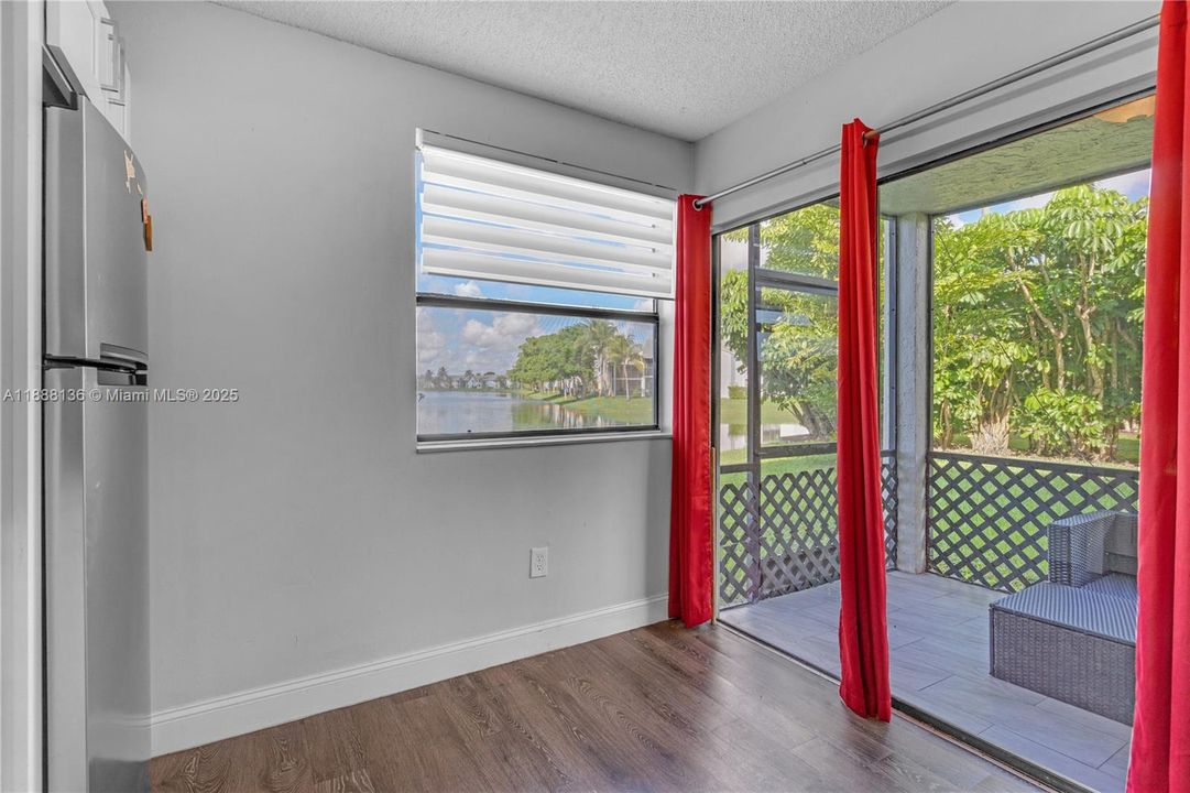 Active With Contract: $240,000 (3 beds, 2 baths, 1195 Square Feet)