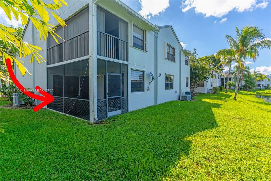 CORNER, 1ST FLOOR, WATERFRONT UNIT