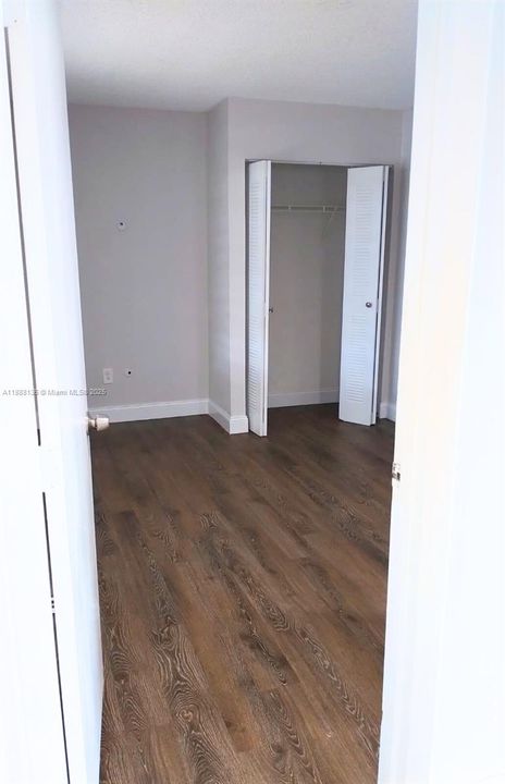 Active With Contract: $240,000 (3 beds, 2 baths, 1195 Square Feet)