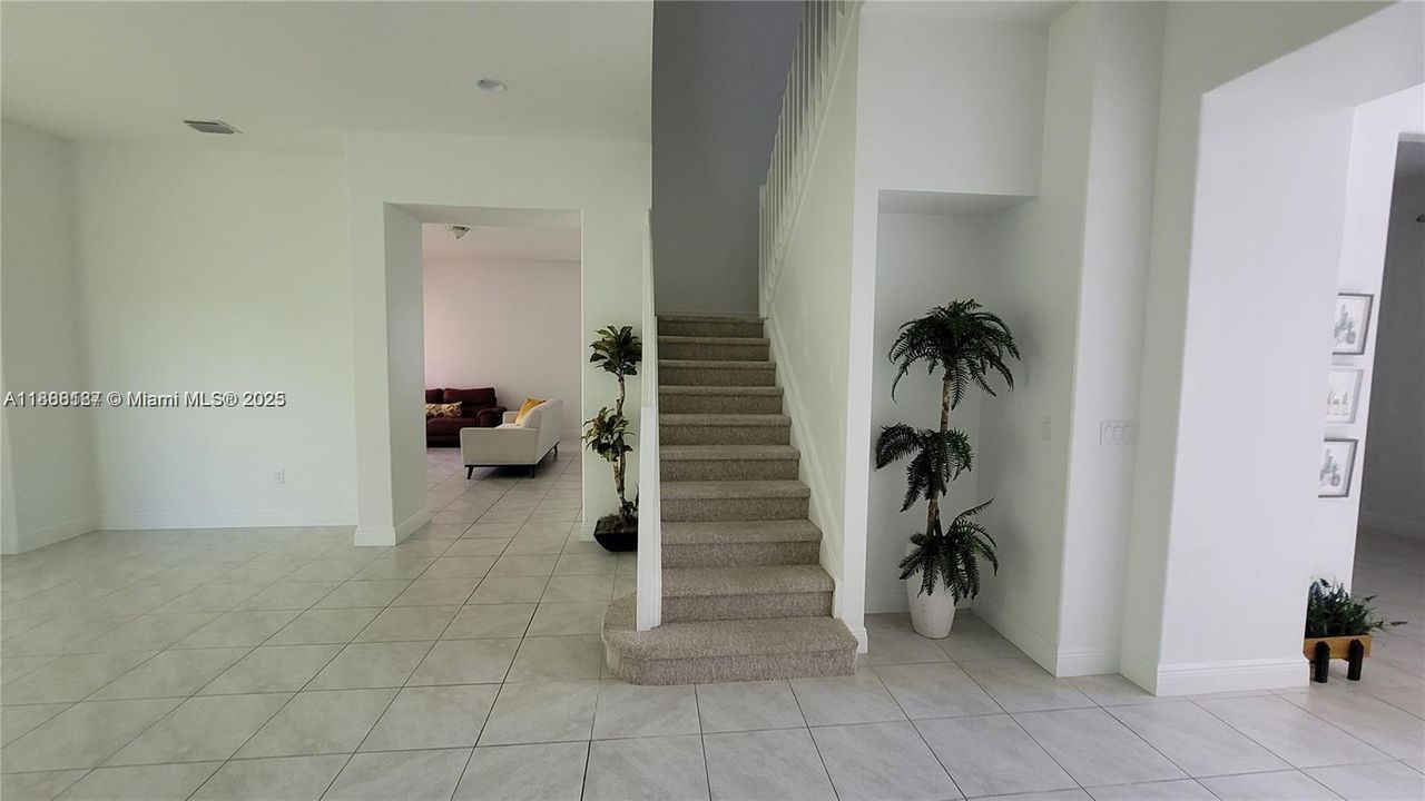 Active With Contract: $3,500 (4 beds, 3 baths, 0 Square Feet)