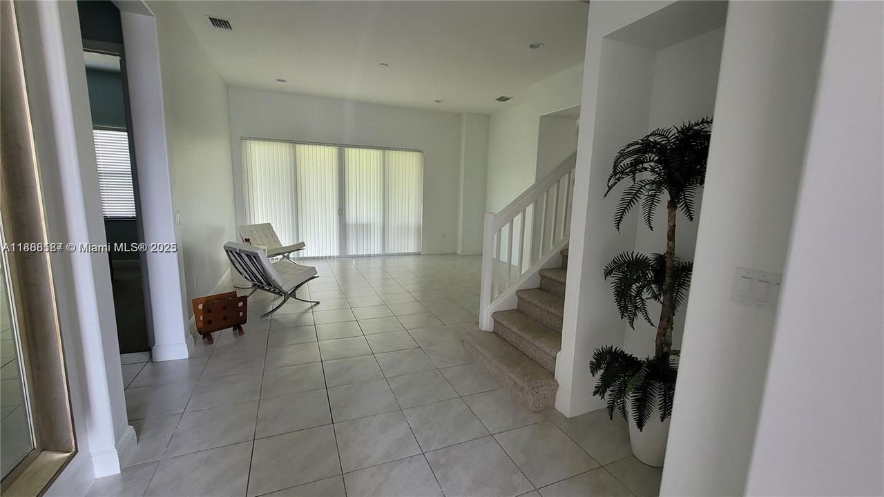 Active With Contract: $3,500 (4 beds, 3 baths, 0 Square Feet)