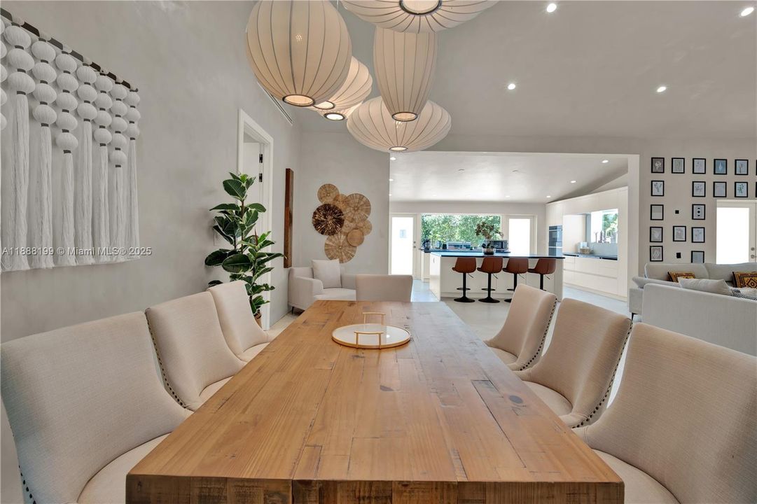 For Rent: $20,000 (4 beds, 3 baths, 2171 Square Feet)