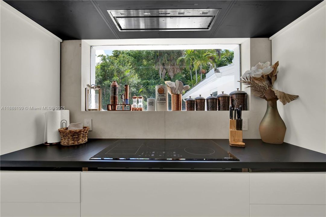 For Rent: $20,000 (4 beds, 3 baths, 2171 Square Feet)