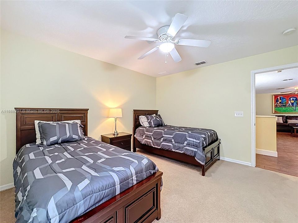 На продажу: $850,000 (5 спален, 3 ванн, 0 Квадратных фут)