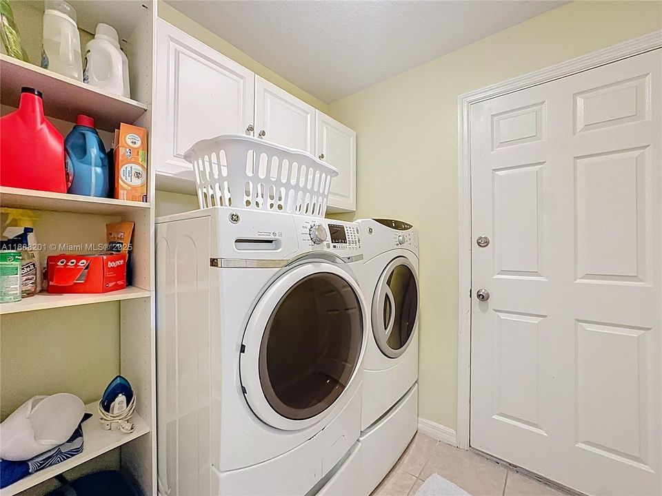 На продажу: $850,000 (5 спален, 3 ванн, 0 Квадратных фут)