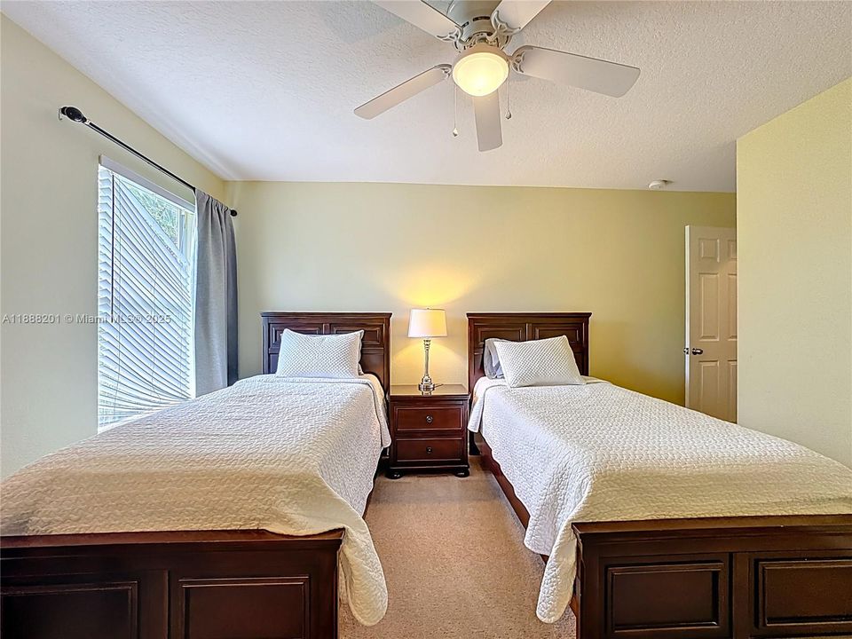 На продажу: $850,000 (5 спален, 3 ванн, 0 Квадратных фут)