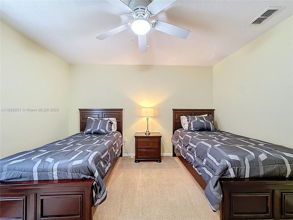 На продажу: $850,000 (5 спален, 3 ванн, 0 Квадратных фут)