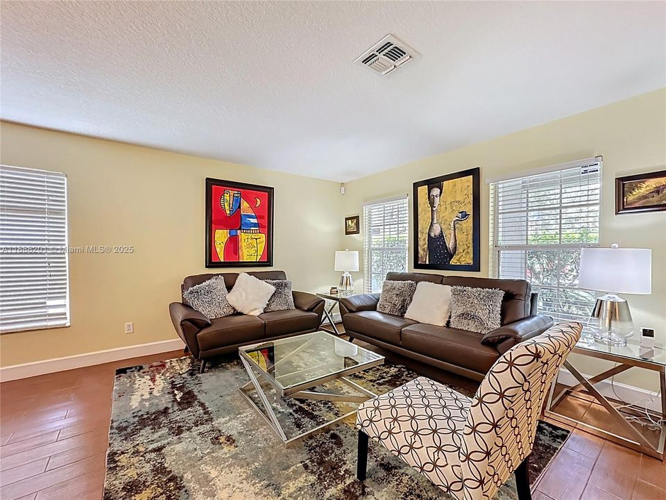 На продажу: $850,000 (5 спален, 3 ванн, 0 Квадратных фут)