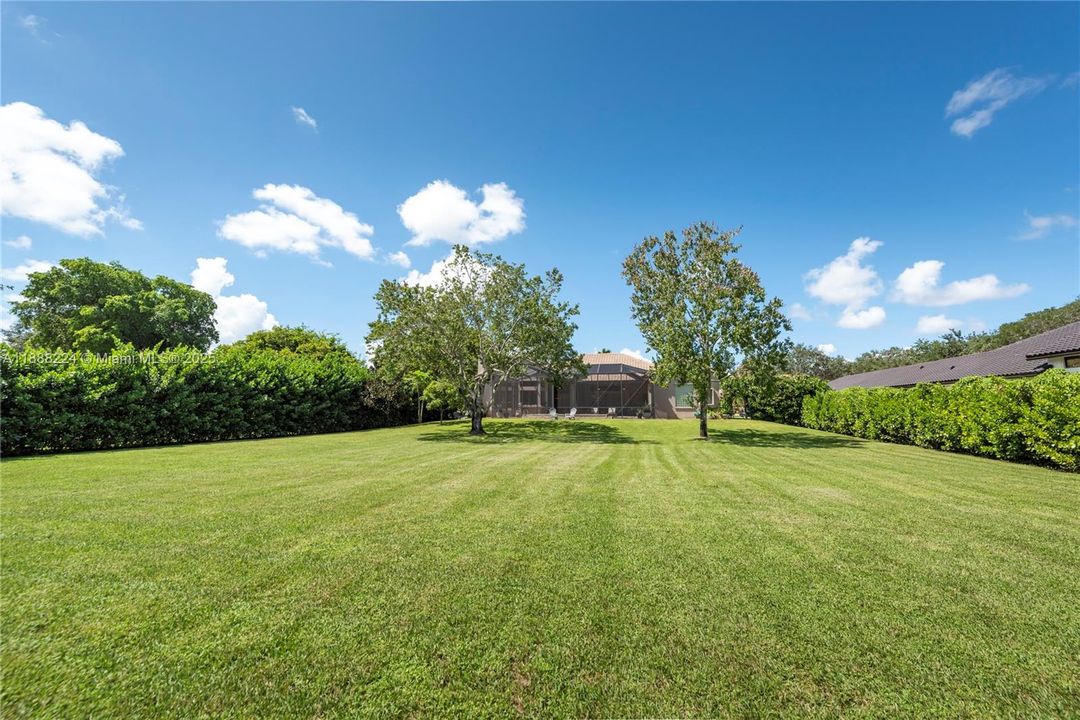 最近售出: $2,199,000 (5 贝兹, 4 浴室, 4376 平方英尺)