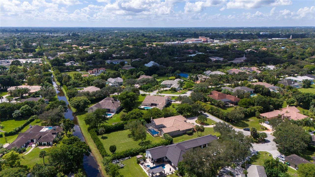 最近售出: $2,199,000 (5 贝兹, 4 浴室, 4376 平方英尺)