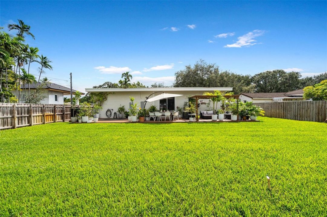 En Renta: $6,500 (4 camas, 4 baños, 2592 Pies cuadrados)