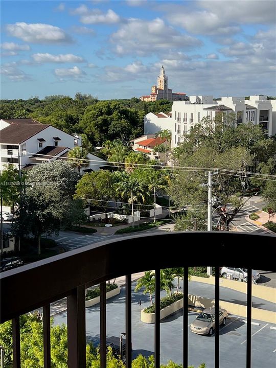Standing on the private balcony, one can enjoy a stunning view into the green canopy towards the Biltmore ii hotel!