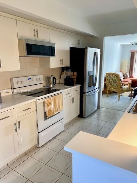 Vendido Recientemente: $219,900 (2 camas, 2 baños, 1137 Pies cuadrados)