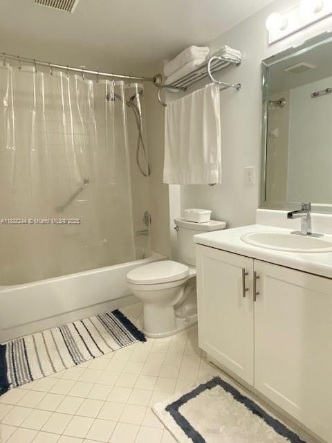 Vendido Recientemente: $219,900 (2 camas, 2 baños, 1137 Pies cuadrados)