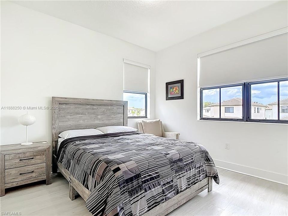 For Sale: $465,000 (4 beds, 3 baths, 2260 Square Feet)