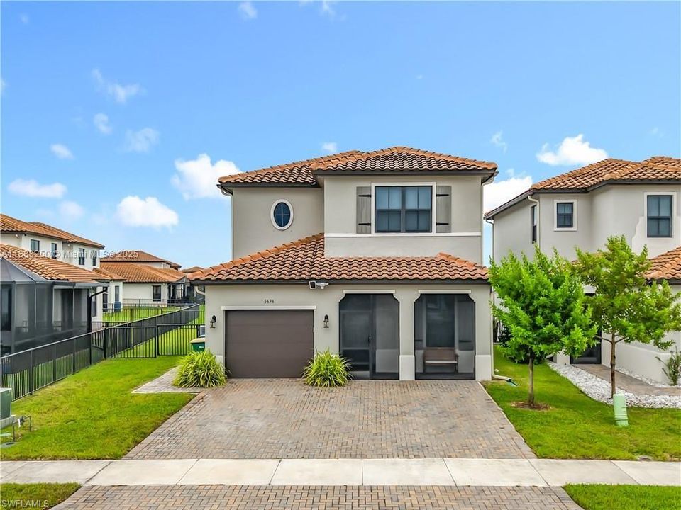 For Sale: $465,000 (4 beds, 3 baths, 2260 Square Feet)