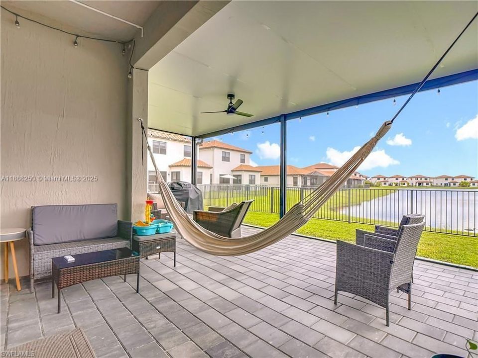 For Sale: $465,000 (4 beds, 3 baths, 2260 Square Feet)