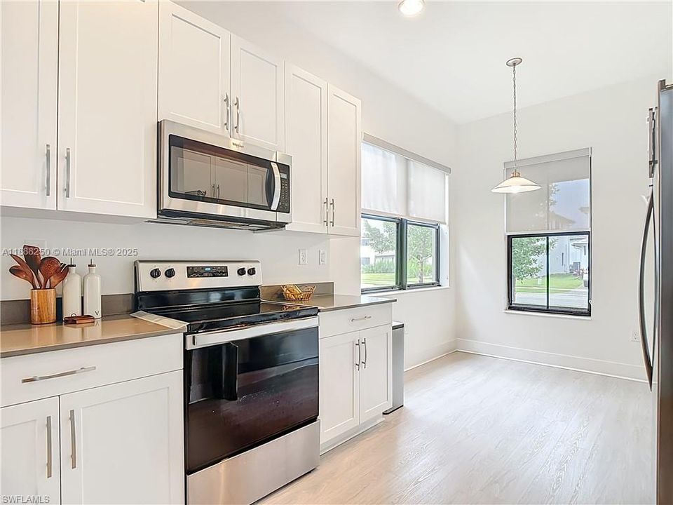 For Sale: $465,000 (4 beds, 3 baths, 2260 Square Feet)