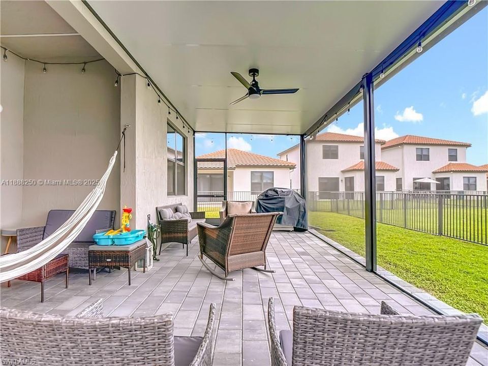 For Sale: $465,000 (4 beds, 3 baths, 2260 Square Feet)