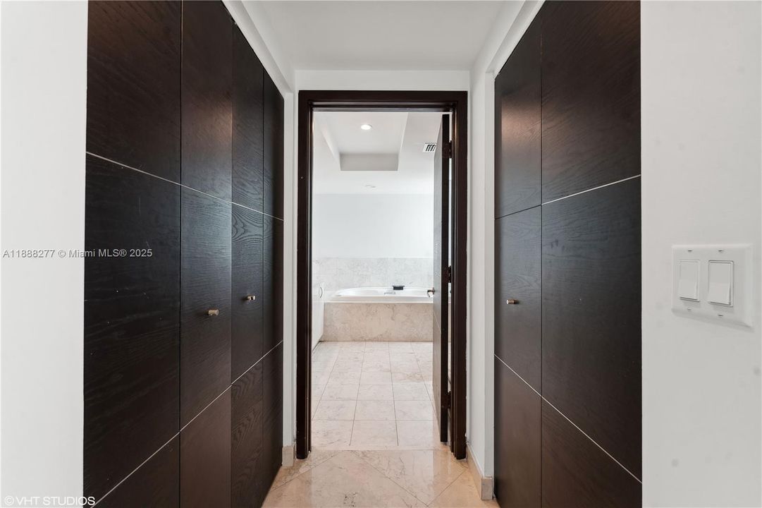 На продажу: $1,345,000 (2 спален, 2 ванн, 1529 Квадратных фут)