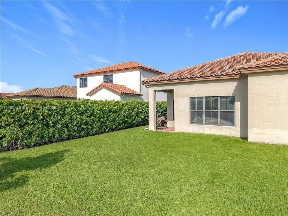 待售: $439,000 (3 贝兹, 3 浴室, 2341 平方英尺)