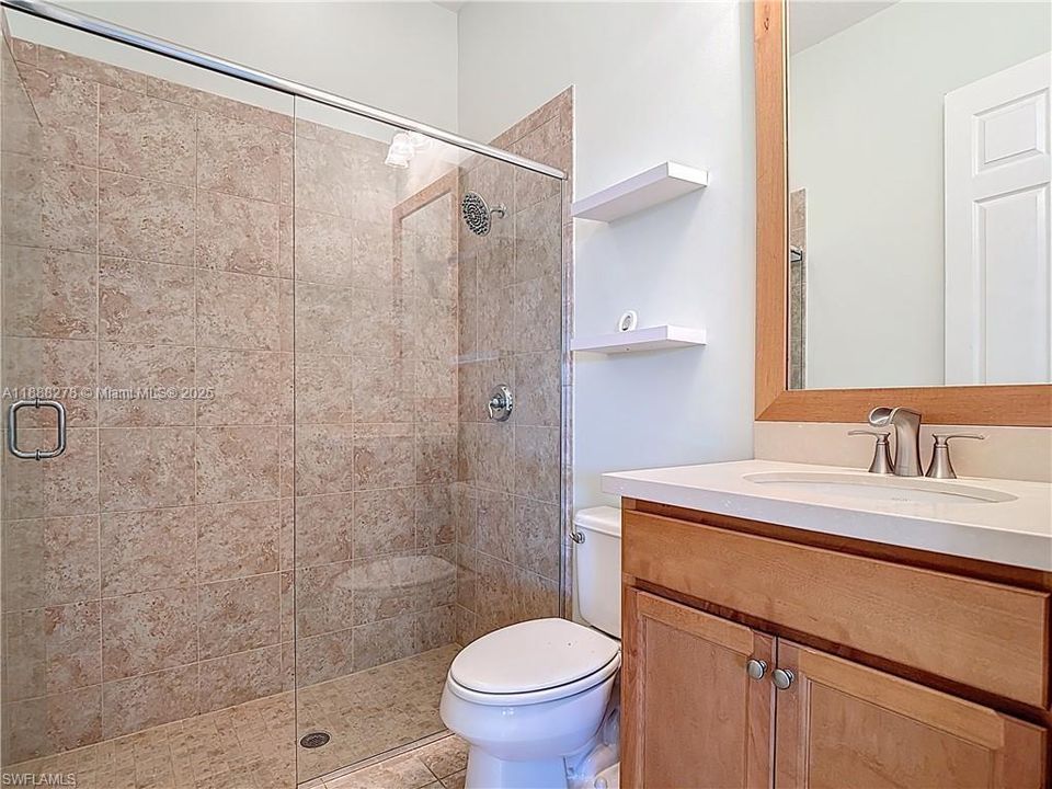 待售: $439,000 (3 贝兹, 3 浴室, 2341 平方英尺)