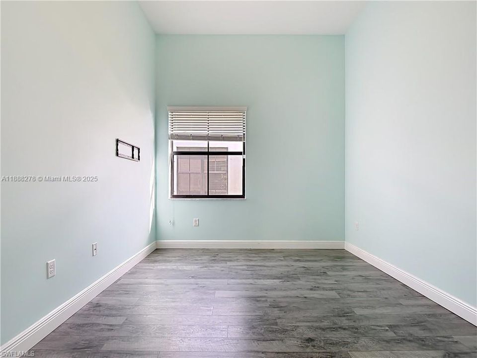 待售: $439,000 (3 贝兹, 3 浴室, 2341 平方英尺)