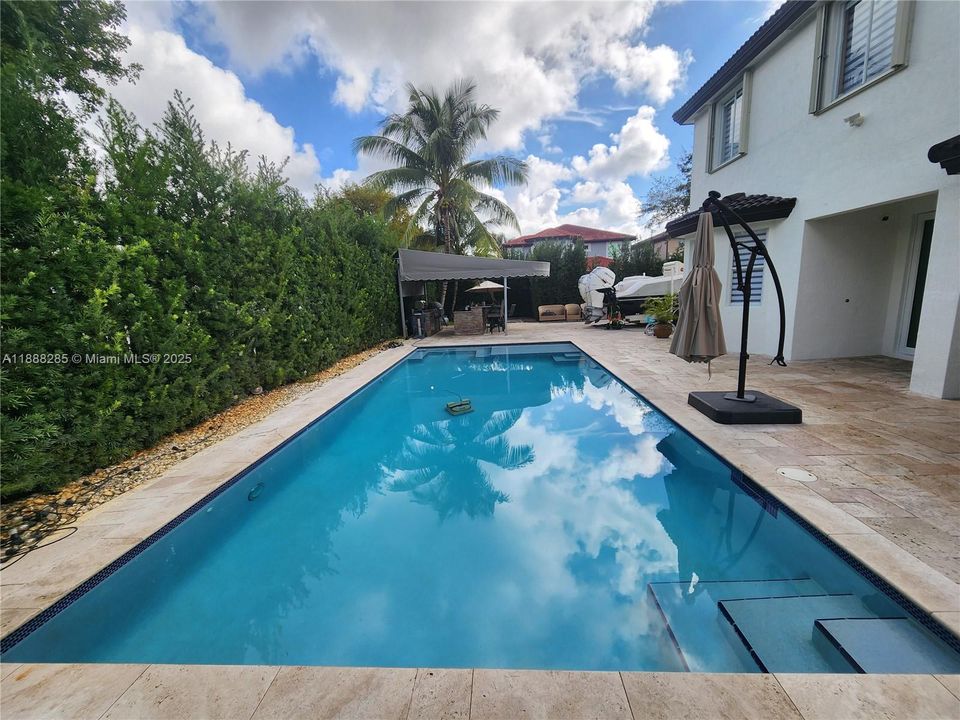 На продажу: $1,100,000 (5 спален, 3 ванн, 2635 Квадратных фут)