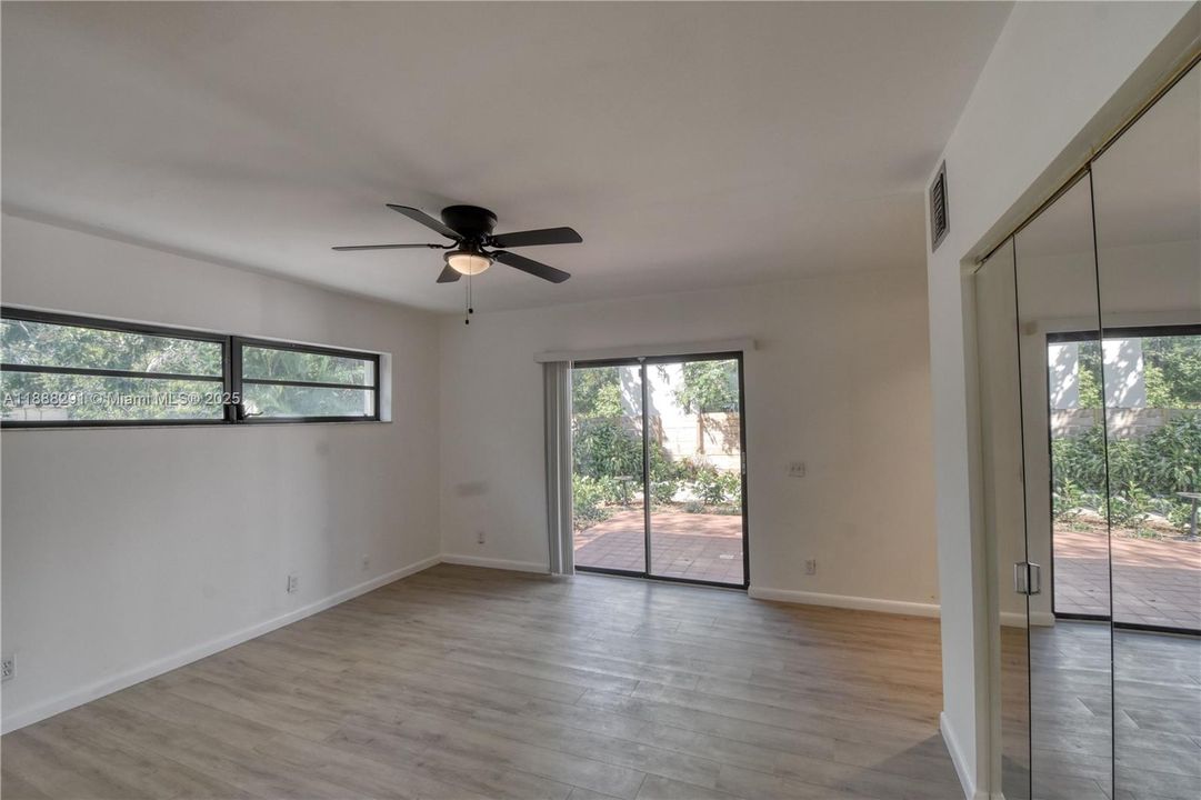 Recently Rented: $2,900 (3 beds, 2 baths, 1238 Square Feet)