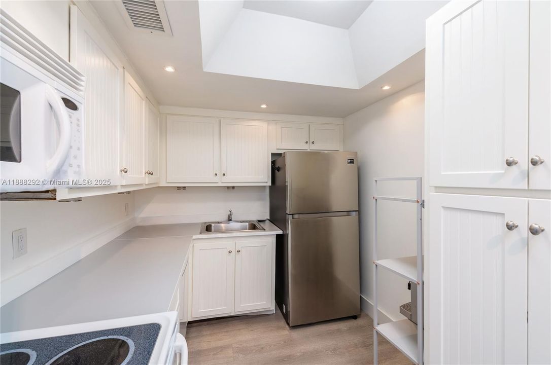 Recientemente alquilado: $2,590 (1 camas, 1 baños, 650 Pies cuadrados)