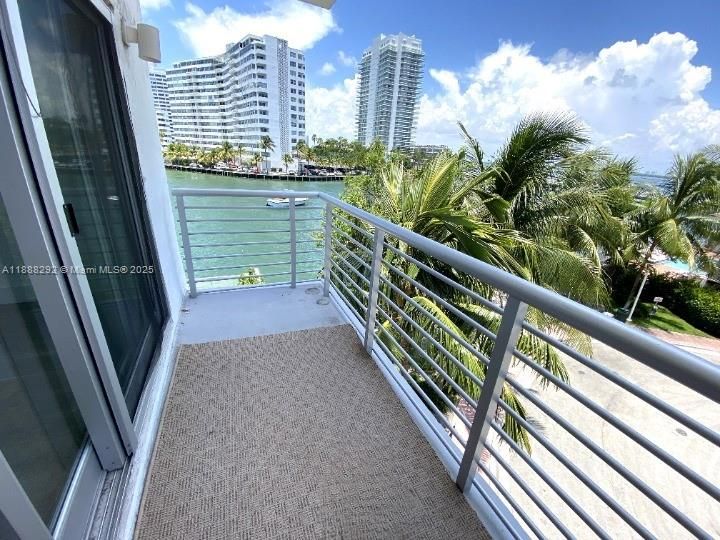 Recientemente alquilado: $2,590 (1 camas, 1 baños, 650 Pies cuadrados)