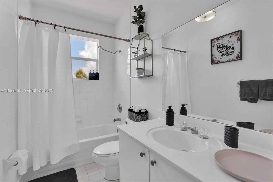 For Rent: $5,000 (4 beds, 3 baths, 2541 Square Feet)