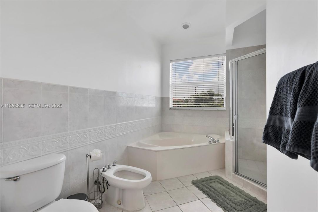 For Rent: $5,000 (4 beds, 3 baths, 2541 Square Feet)