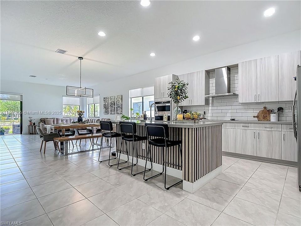 待售: $496,000 (3 贝兹, 3 浴室, 2256 平方英尺)