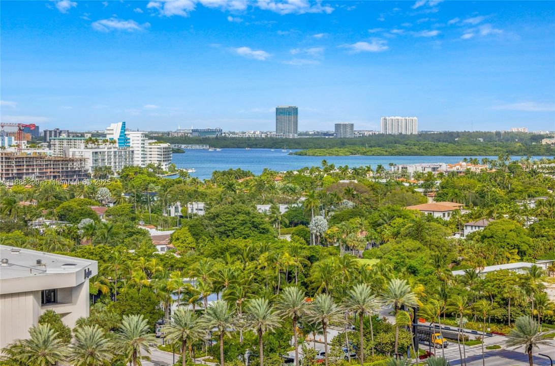 For Sale: $5,250,000 (2 beds, 2 baths, 1911 Square Feet)