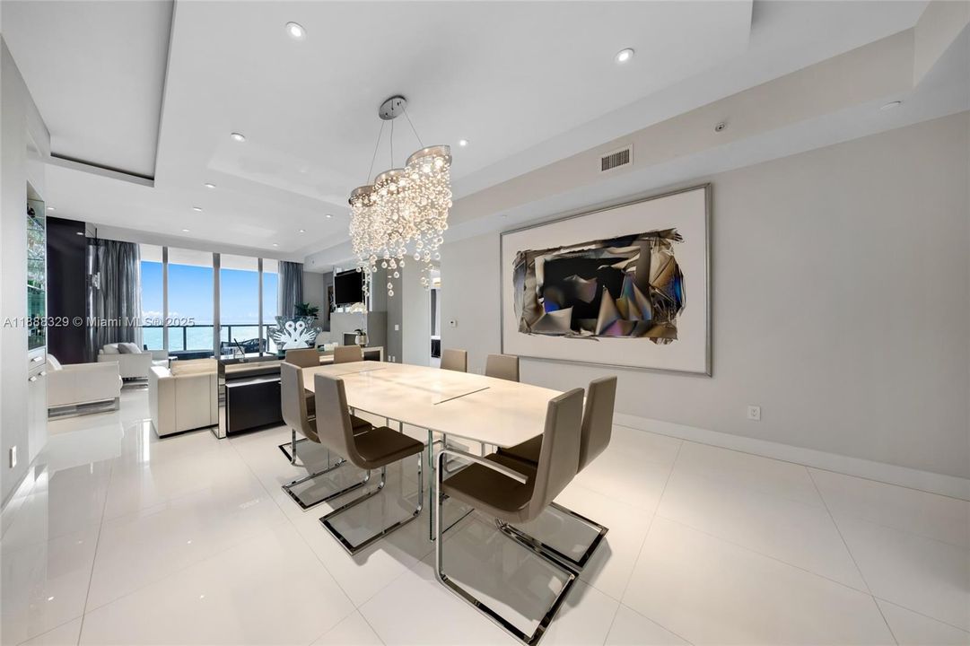 For Sale: $5,250,000 (2 beds, 2 baths, 1911 Square Feet)