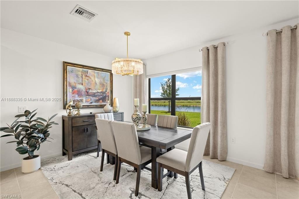 待售: $499,000 (3 贝兹, 2 浴室, 1558 平方英尺)