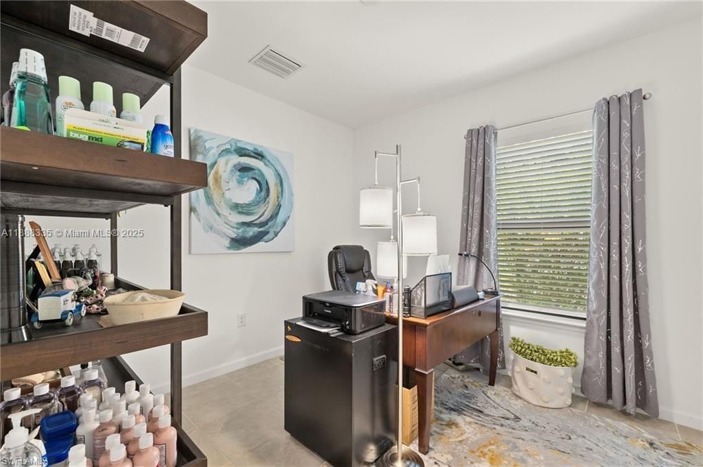 待售: $499,000 (3 贝兹, 2 浴室, 1558 平方英尺)