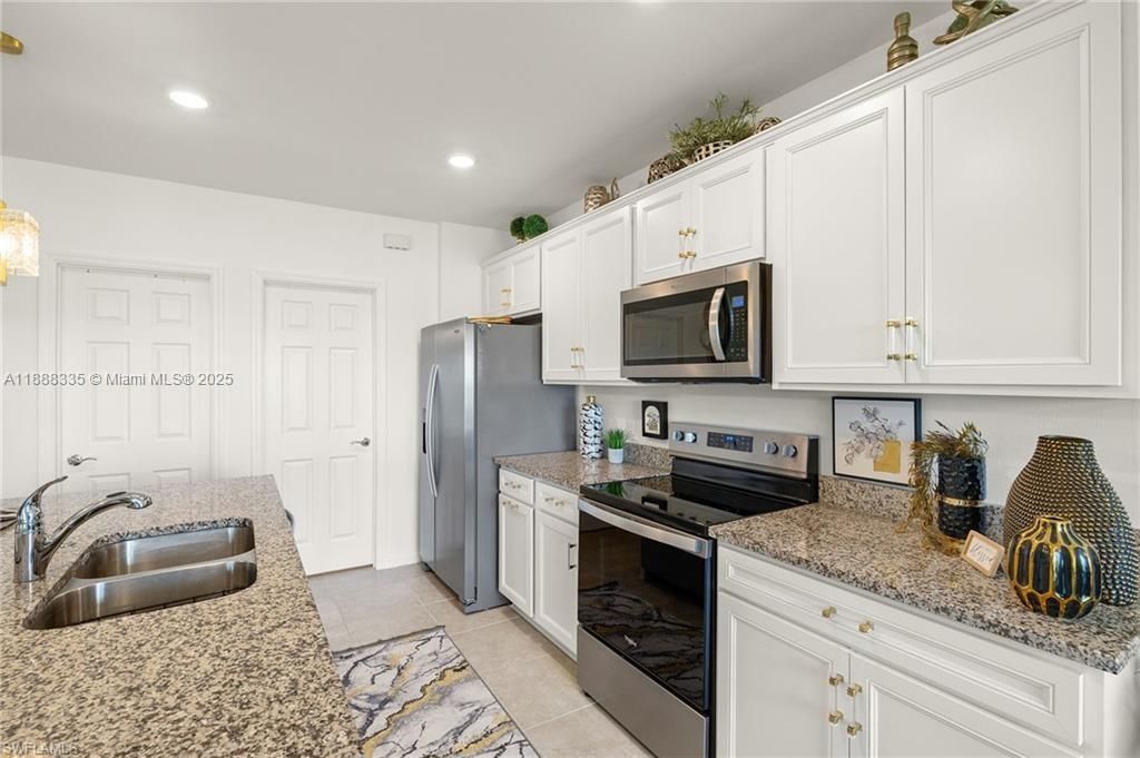 待售: $499,000 (3 贝兹, 2 浴室, 1558 平方英尺)