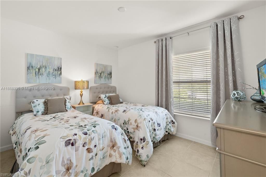 待售: $499,000 (3 贝兹, 2 浴室, 1558 平方英尺)