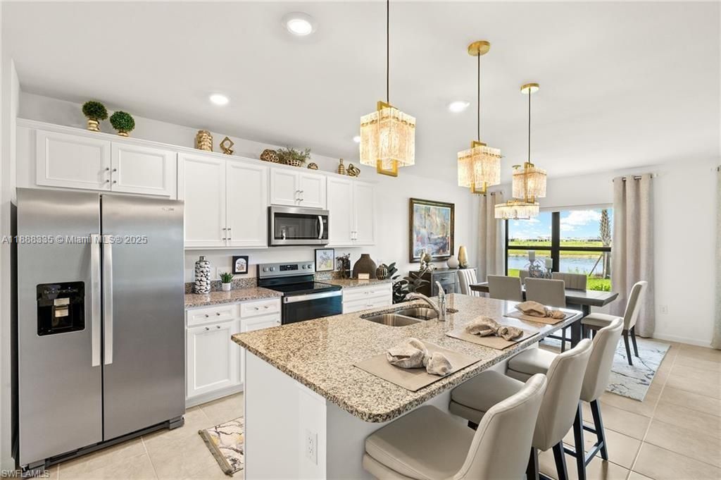 待售: $499,000 (3 贝兹, 2 浴室, 1558 平方英尺)