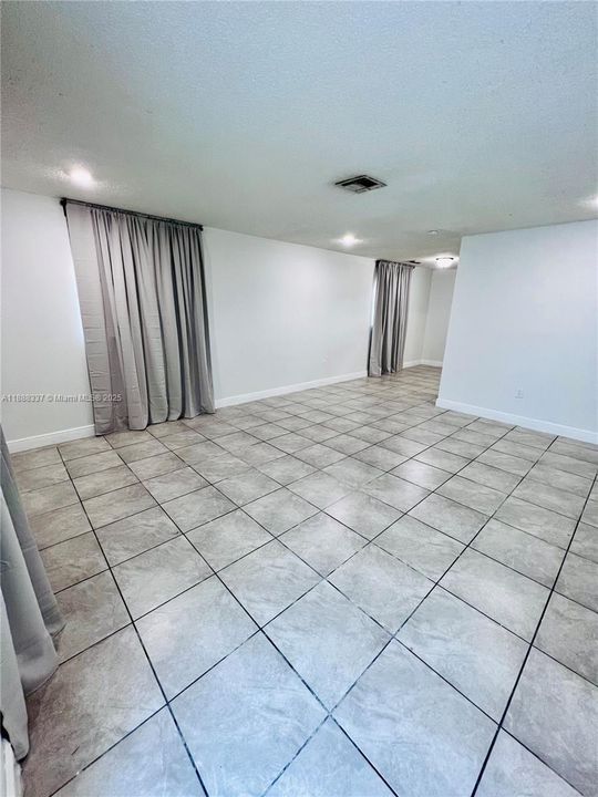 For Sale: $699,800 (0 beds, 0 baths, 1985 Square Feet)