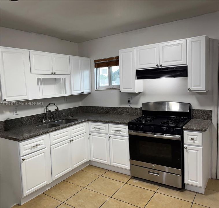 For Sale: $699,800 (0 beds, 0 baths, 1985 Square Feet)