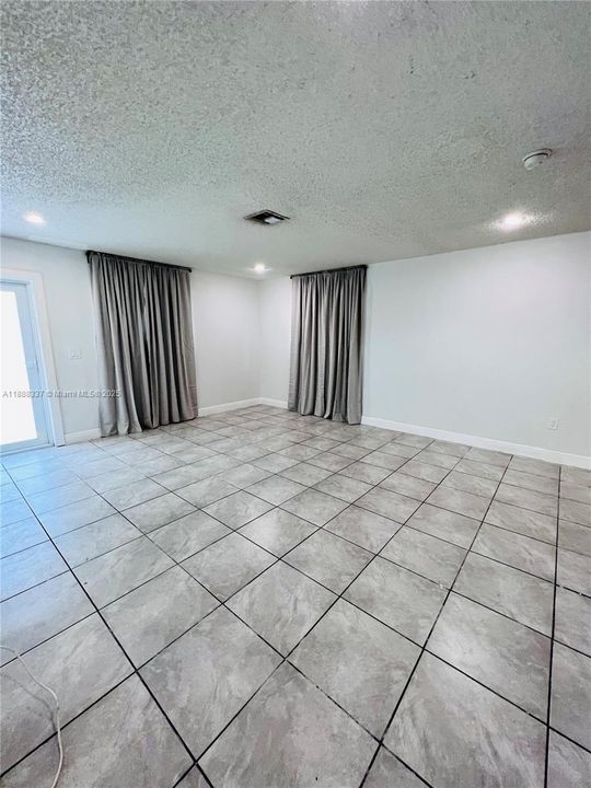 For Sale: $699,800 (0 beds, 0 baths, 1985 Square Feet)