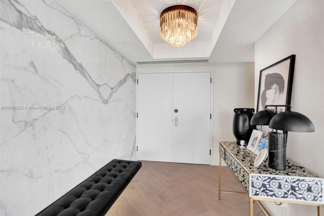 For Sale: $1,450,000 (2 beds, 2 baths, 2000 Square Feet)