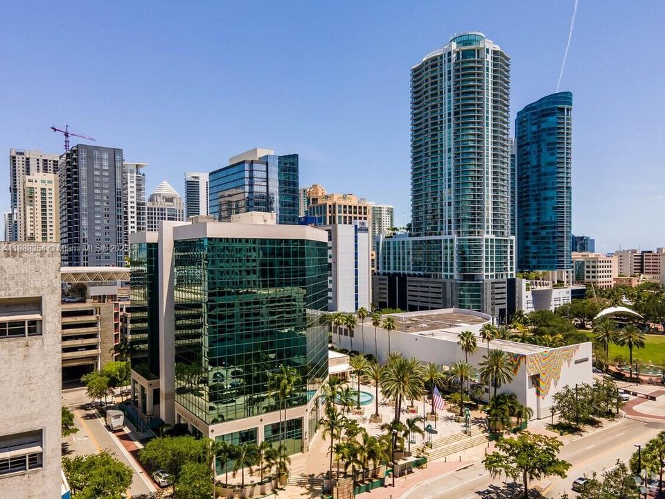 На продажу: $1,250,000 (0 спален, 0 ванн, 0 Квадратных фут)