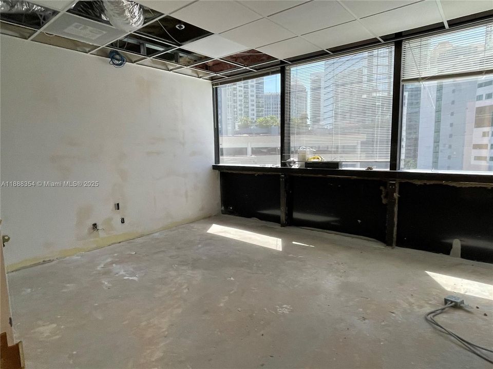 На продажу: $1,250,000 (0 спален, 0 ванн, 0 Квадратных фут)