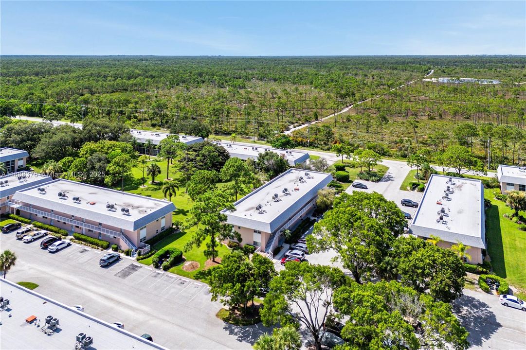 Недавно продано: $140,000 (2 спален, 2 ванн, 891 Квадратных фут)