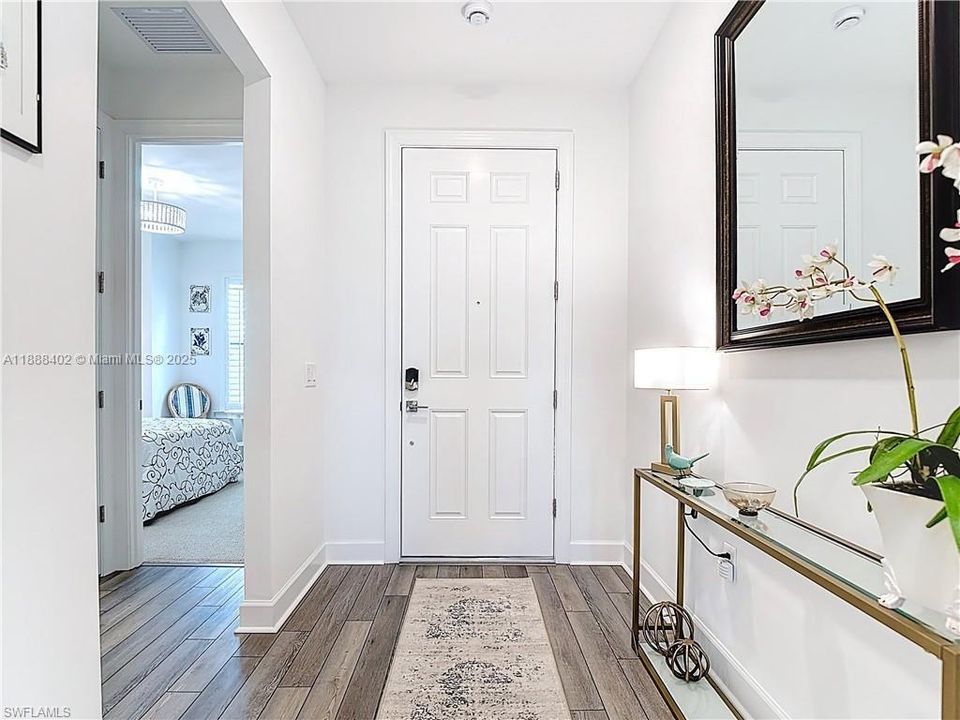 待售: $520,000 (2 贝兹, 2 浴室, 1670 平方英尺)